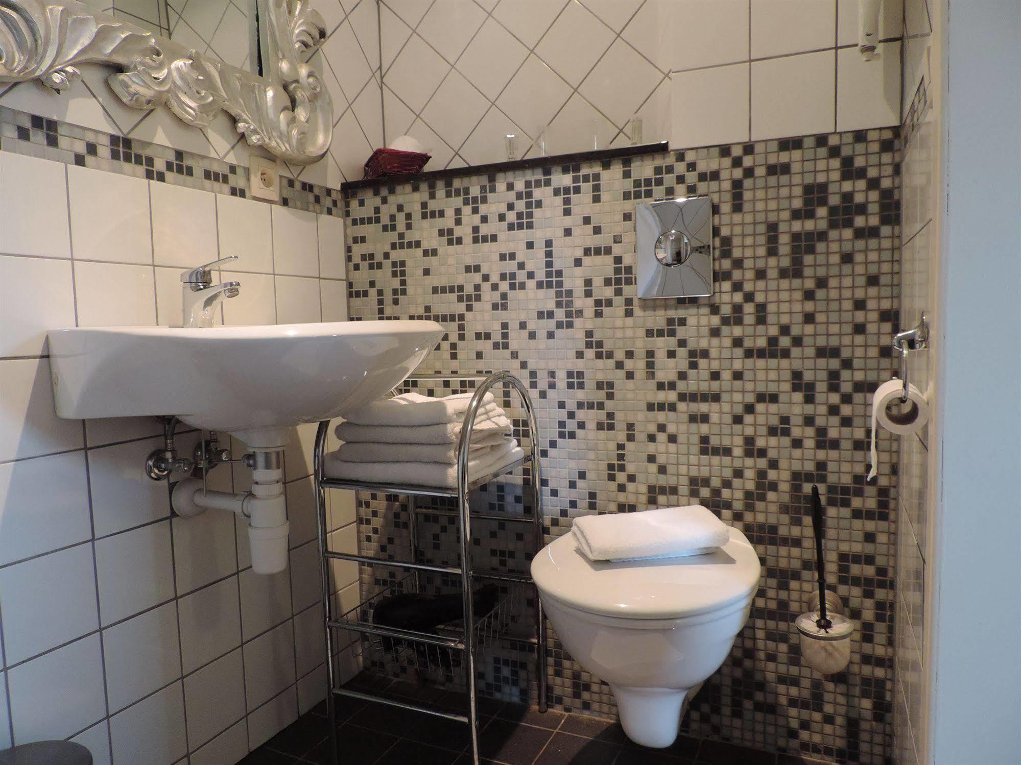 Hotel Berneau Zewnętrze zdjęcie